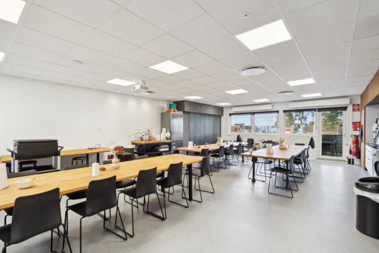 8adf1dabeec4e927210a2df1c62502c0ab54a2a4_w3456_h2304