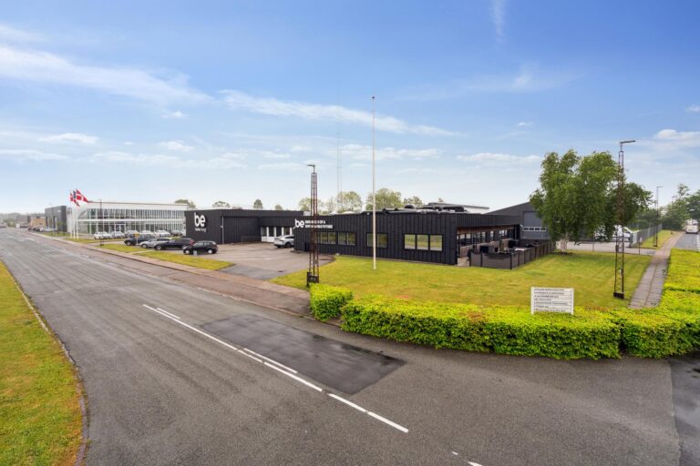 d1ad8497c568bf3d4dd00f5c211f6850548c0438_w3456_h2304